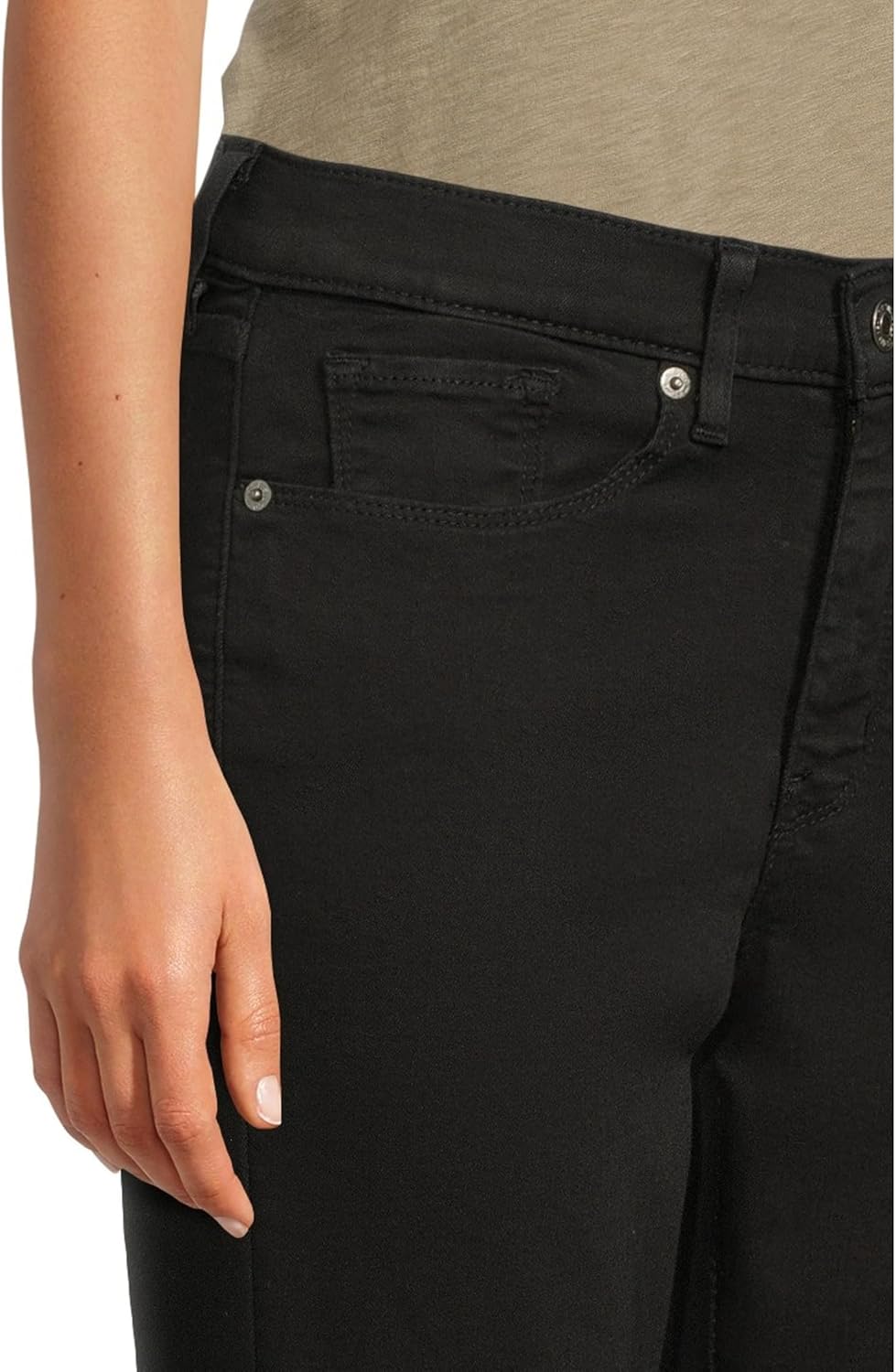 Levi's Women's Classic Straight Jeans - Image 4