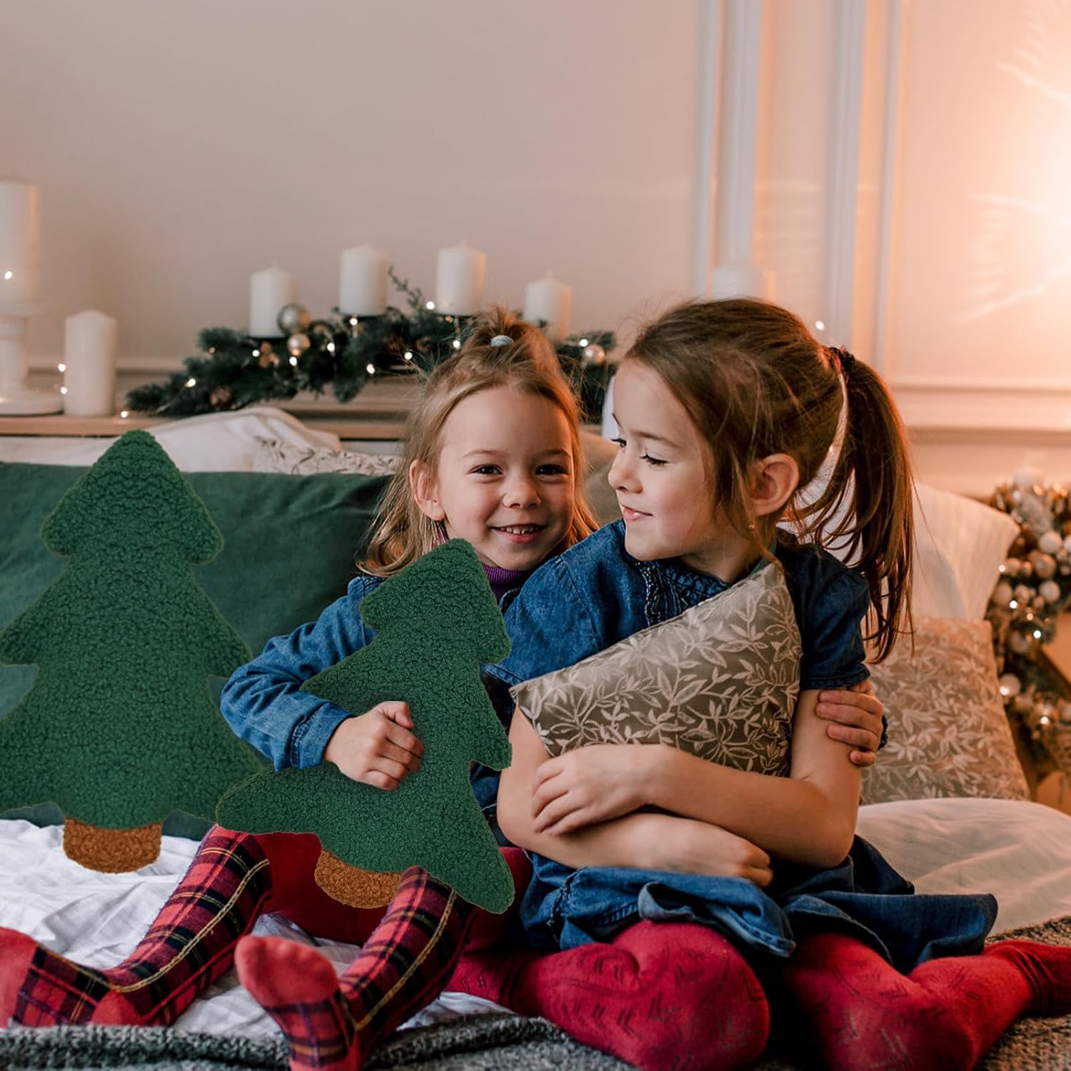 Qiuttnqn クリスマス枕2点、グリーンプラッシュクリスマスツリー型枕、かわいいソフトスロー装飾枕 冬 ホリデーパーティー ホー