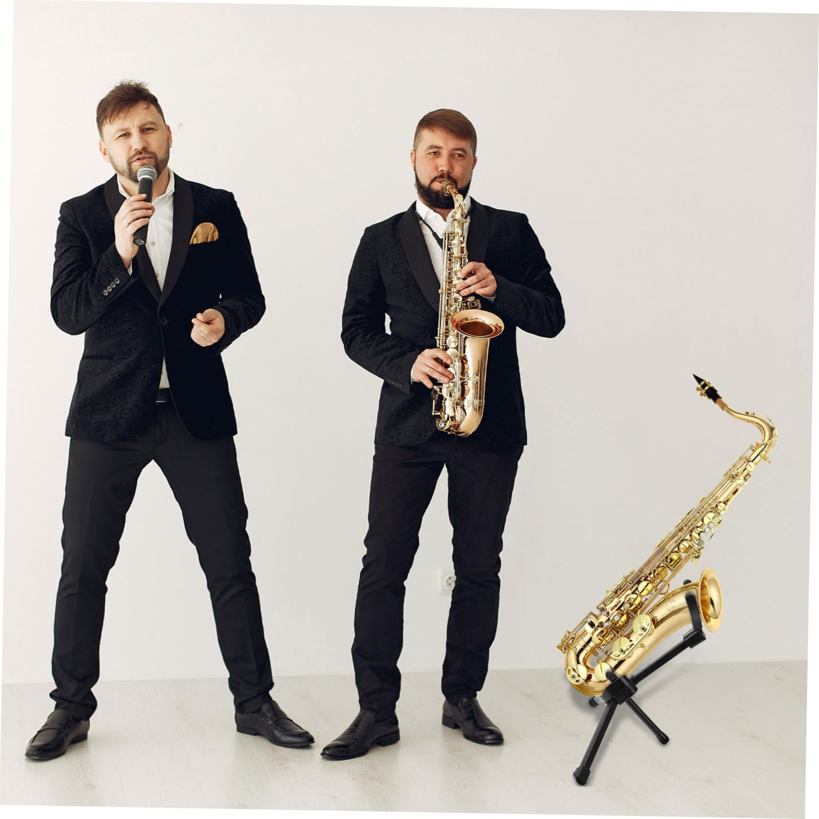 TOYANDONA Robuster Saxophonhalter aus Metall und Abs mit Aufbewahrungstasche Tragbar und Praktisch für Zuhause und Ausstellung Zusammenklappbarer Tenorsaxophonständer in Schwarz