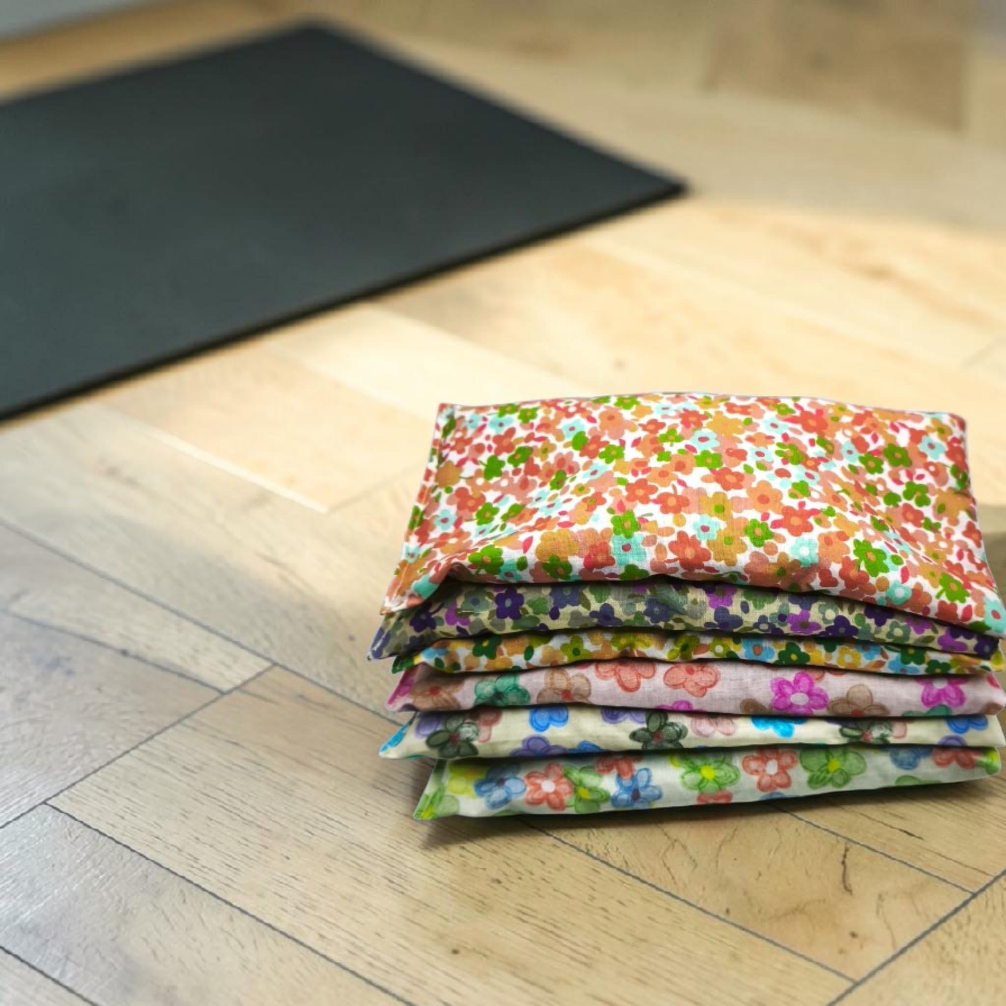 Cuscini per Gli Occhi Pack 6- Fiori 2026" | Semi di Lavanda e Riso | Yoga, Meditazione, rilassamento, Riposo oculare...