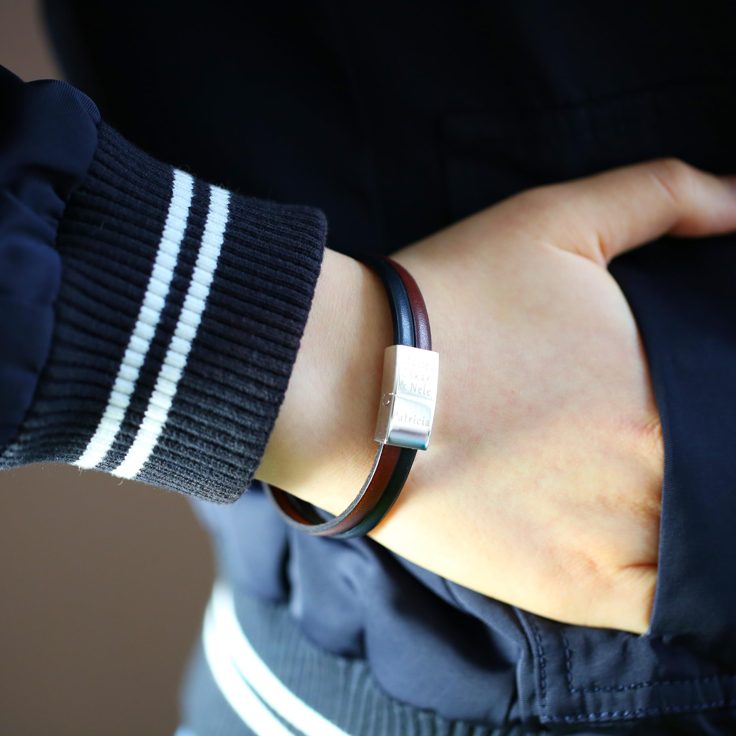 Herren Armband mit Gravur Namensarmband Leder Herrenarmband Lederarmband Spruch Armband mit Gravur Männer Herrenschmuck Gravur Männerschmuck schwarz braun dickes Leder | HANDMADE IN GERMANY