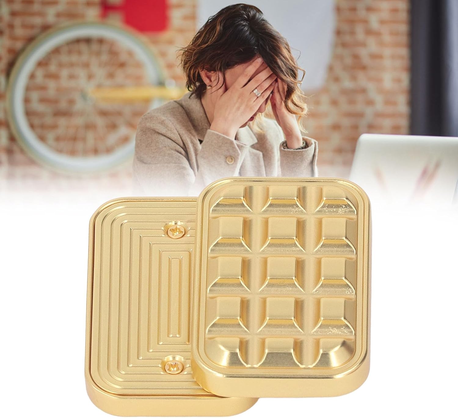 VBESTLIFE Metal Magnetic Haptic Slider Toy, Relieves Stress & Anxiety, Quit Nail Biting, Portable, Suitable for Home Office Travel (Gold)