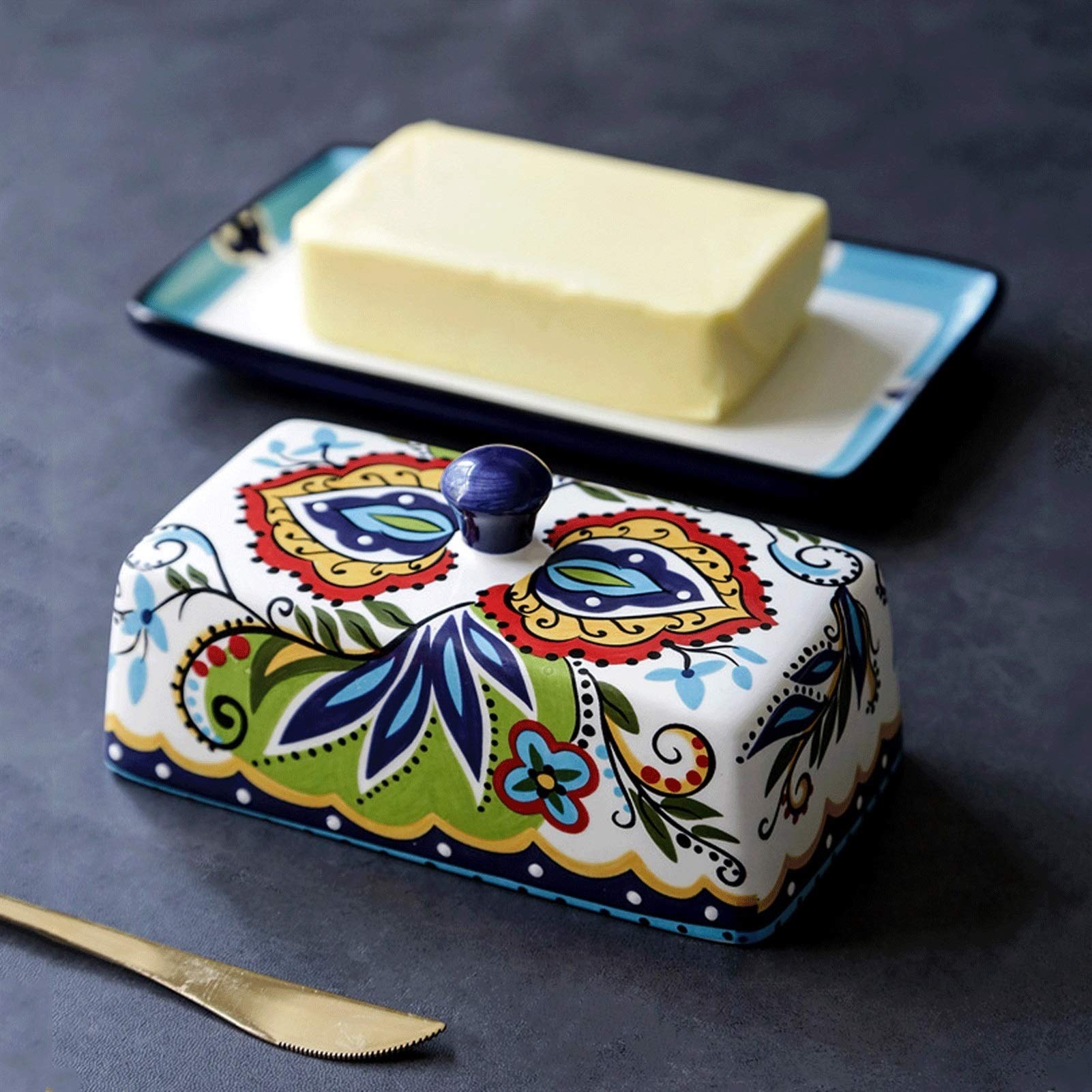 Amazon｜バターディッシュ（フタ付 蓋付きのセラミックバター皿、家族