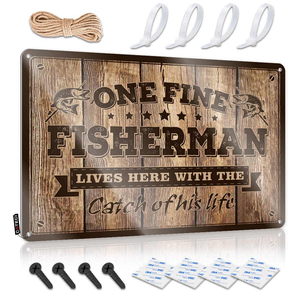 Farmhouse Signs Novelty Decaor Guard One Fine Fisherman Lives Here With The Catch Of His Life - Vintage Wall Decor For Shop(20X30CM)