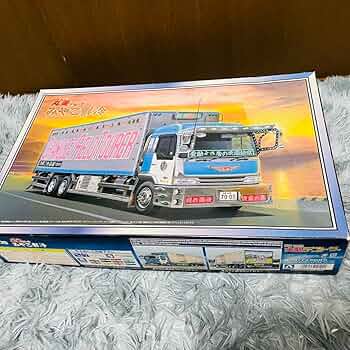 丸美　みやこ鮮冷　プラモデル　美品 Amazon | 青島文化教材社 1/32 大型デコトラ No.79 丸美グループ
