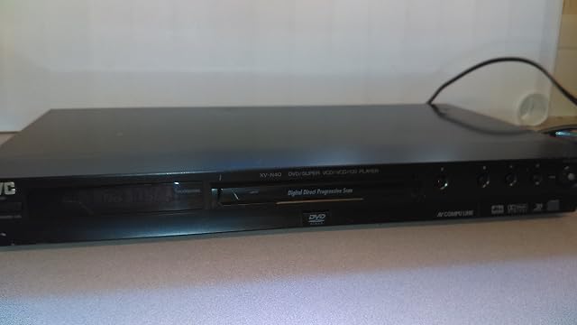 JVC XV-N40BK Progressive-Scan Slim DVD Player Black