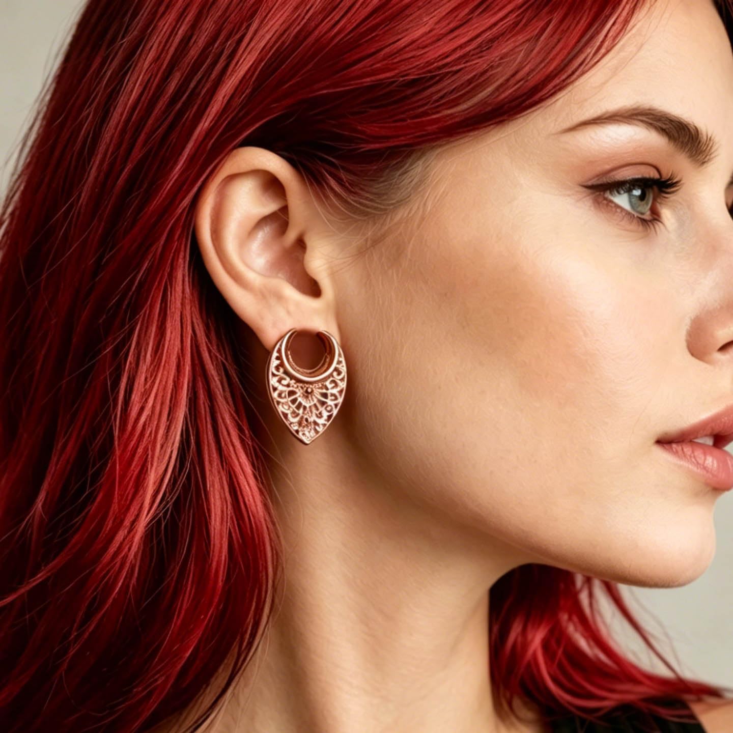 LADEMAYH 2Pcs Ear Plugs Gauges for Women, Elegant Saddle 0g-25mm Gauges for Ears, Surgical Stainless Steel Ear Tunnels Gauge Earrings Body Jewelry