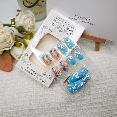 Pretty Light Blue Flower Press-on Nails 🌸 Summer Nail Inspo