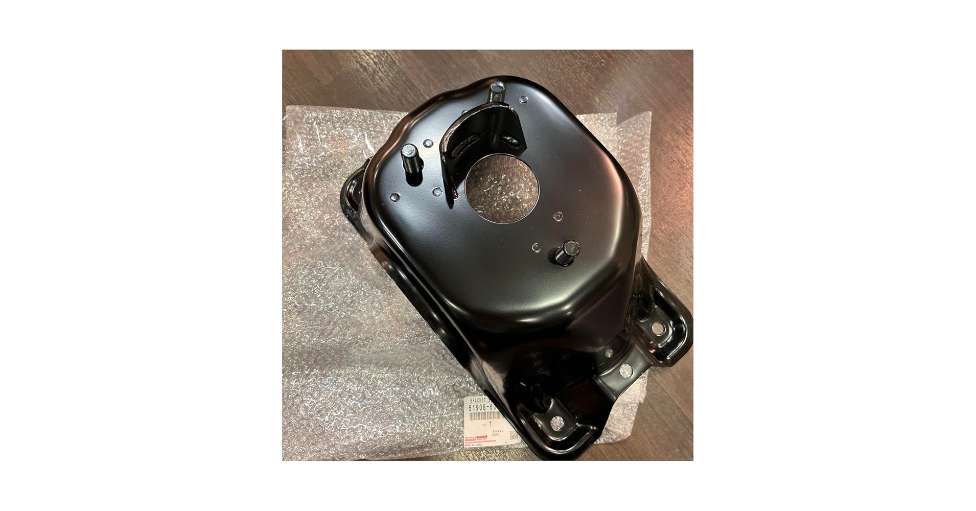 Amazon.co.jp: ランクル70 スペアタイヤブラケット キャリア