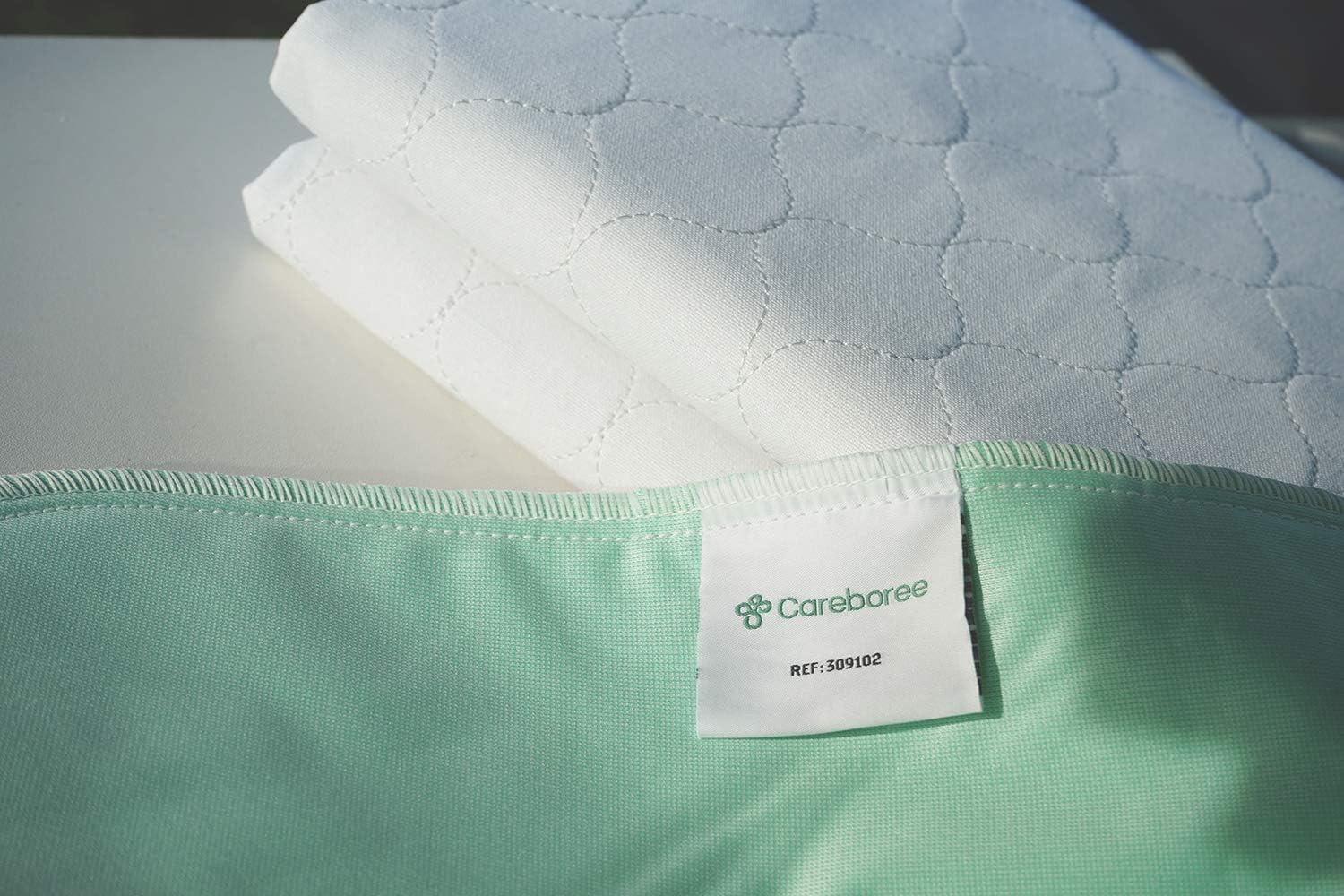 Careboree 2 Pack Cotton Top Quilted Underpad, Waterproof Extra Absorbent Use for Incontinence Bed Pads,Washable and Reusable Pet Pads (34" x 36")