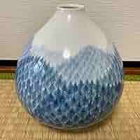 藤井朱明 壺 飾り壺 花器 日展人気作家 花瓶 有田焼 人間国宝 共箱付き 藤井朱明 壺 飾り壺 花器 日展人気作家 花瓶 朝 有田焼 人間国宝
