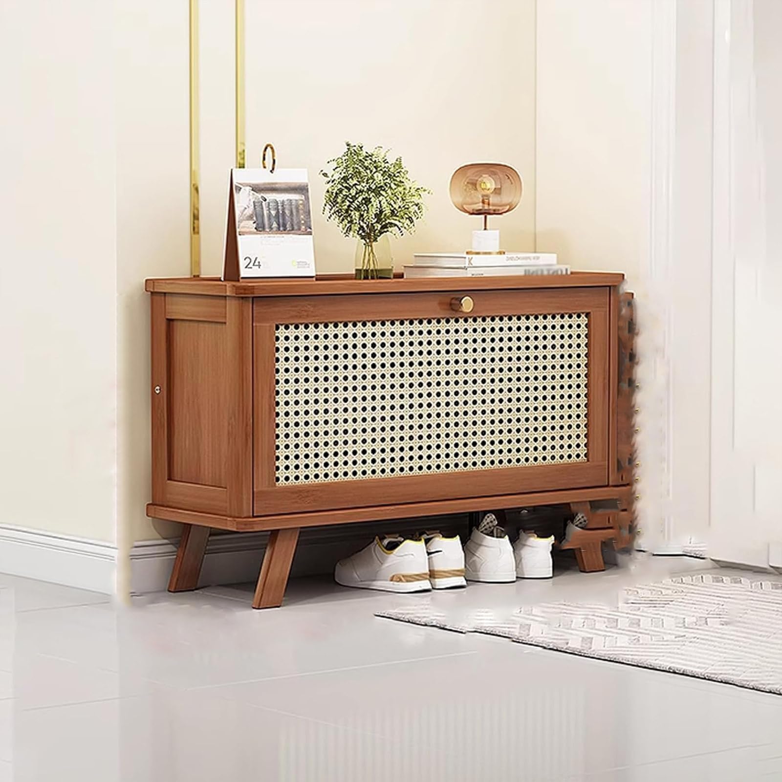 Étagère à chaussures en bois et rotin chic pour entrée et couloir
