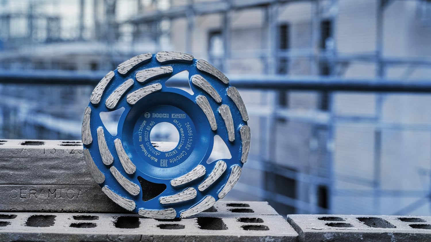 Bosch 1x EXPERT Concrete Diamant-Schleiftopf für Betonschleifer, Bohrung 19–22,23 mm (für Beton, Ø 125 mm, Professional Zubehör Betonschleifer)