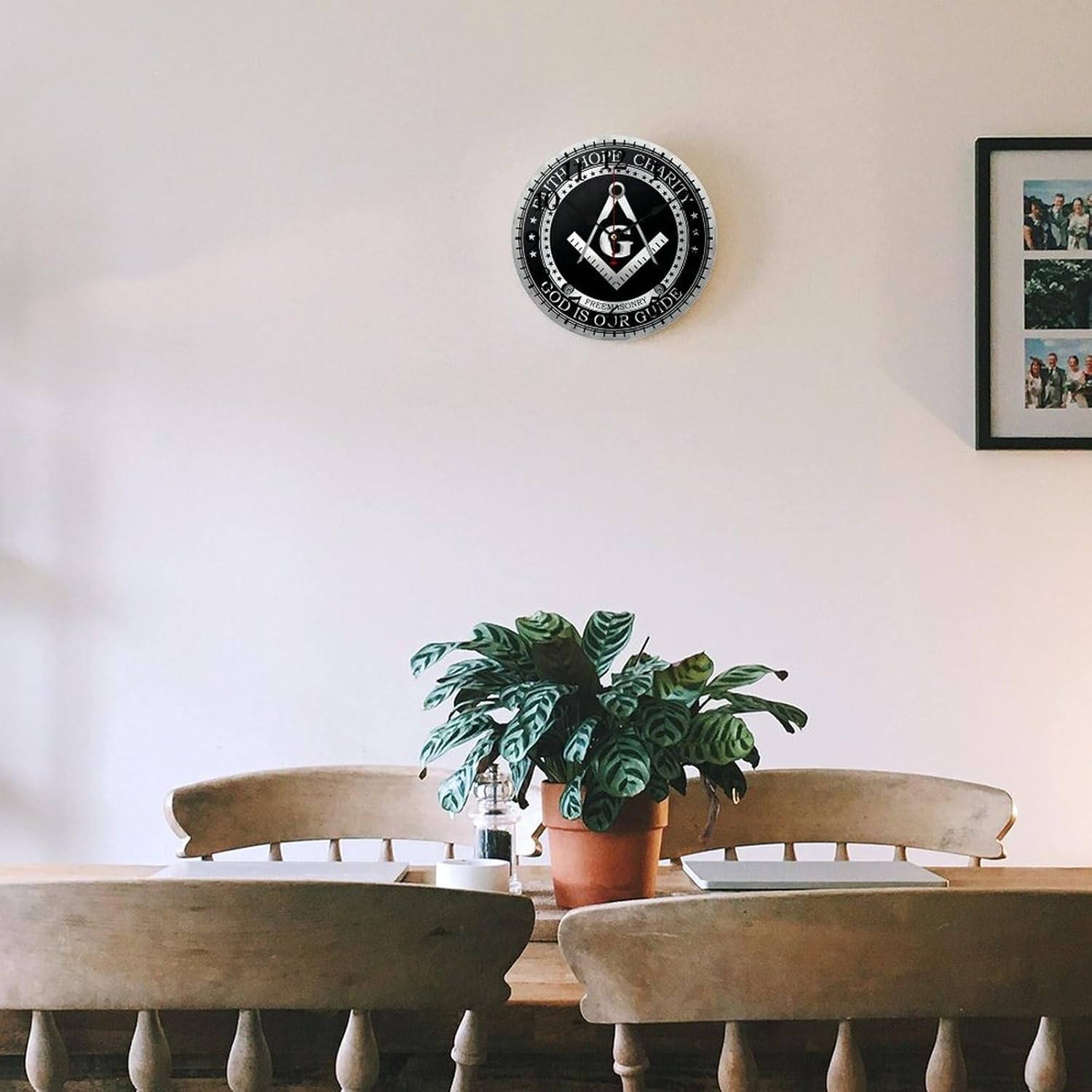 Masonic Faith Hope and Charity Freemason Logo Black Silent Wall Clock, Vintage Rustic Decoration Round Wall Clock for Bedroom, Bathroom, Living Room, Home Office(13.4 * 13.4in)