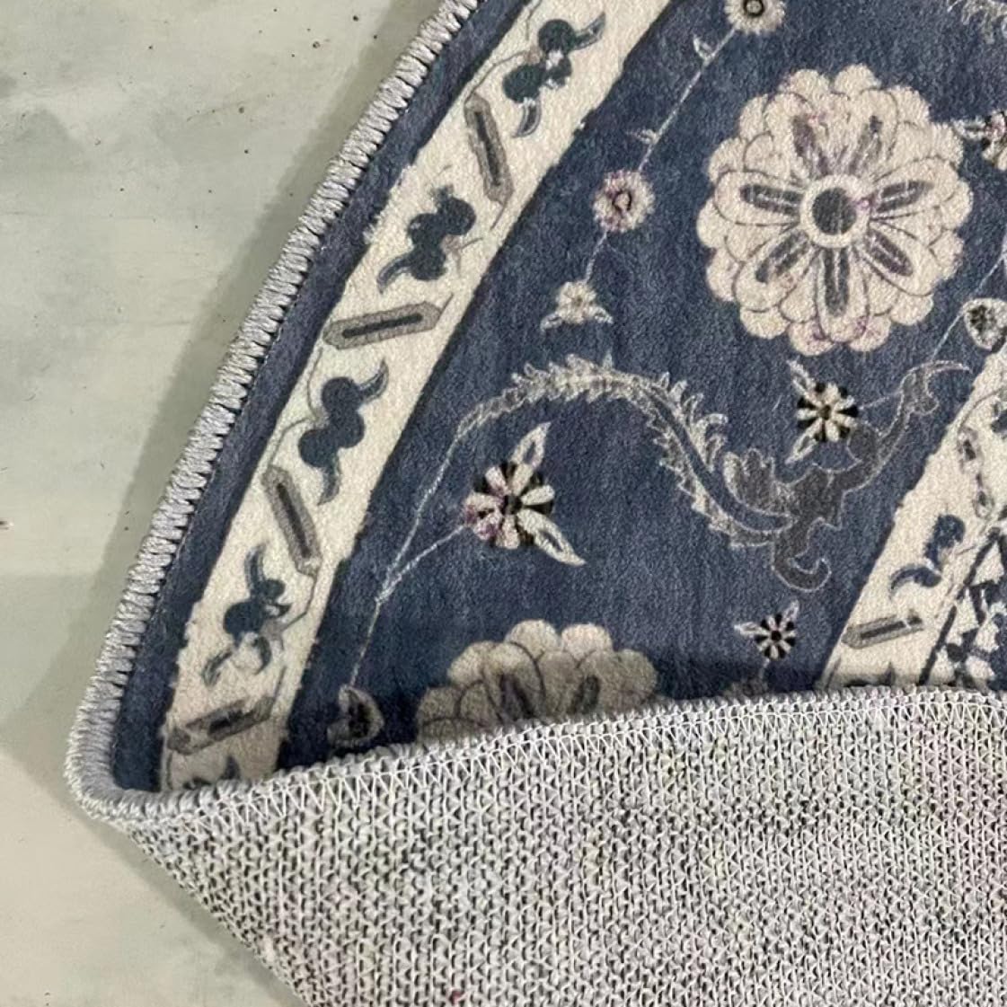 Amazon｜カーペット ラグ アンティーク 花柄19 40*60cm ペルシャ柄