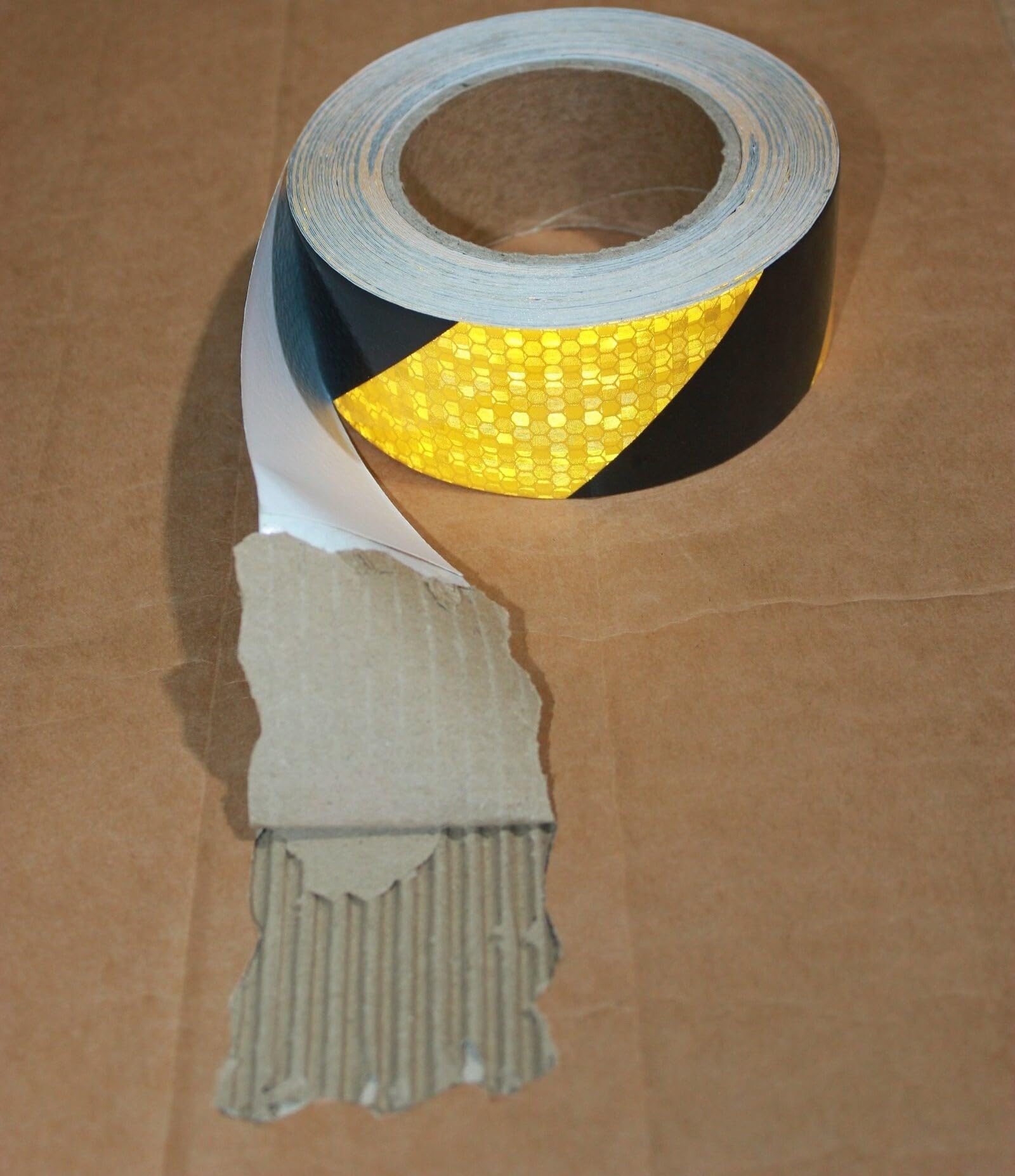 Cinta adhesiva adhesiva de sarga amarilla negra, autoadhesiva impermeable al aire libre, alta resistencia, alta visibilidad, advertencia de peligro, cinta adhesiva de seguridad, 5 x 20 m