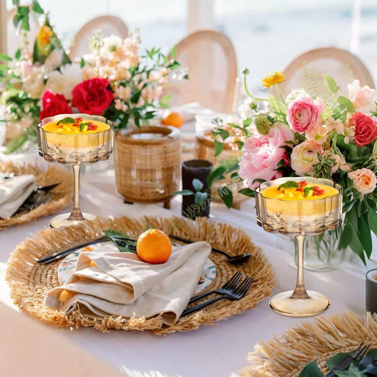 Vintage Champagne Coupes Glass Cute Martini Cocktail Glasses,13oz Crystal Martini Wine Glasses Set Of 6 Elegant Flower -Shaped Goblet Drinking Champagne Dessert Yogurt Ice Cream Glassware Cups Amber