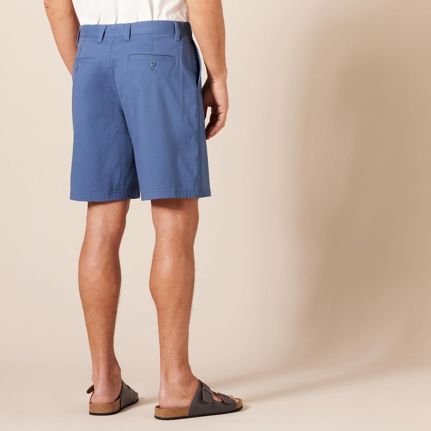 Amazon Essentials Men's Classic-Fit 9" Comfort Stretch Chino Shorts - Image 2