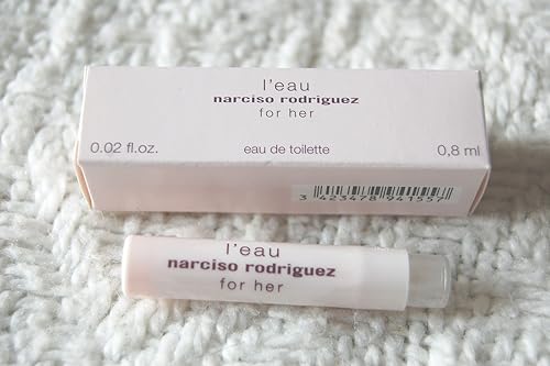 l'eau Narciso Rodriguez for her eau de toilette .02 fl. oz.