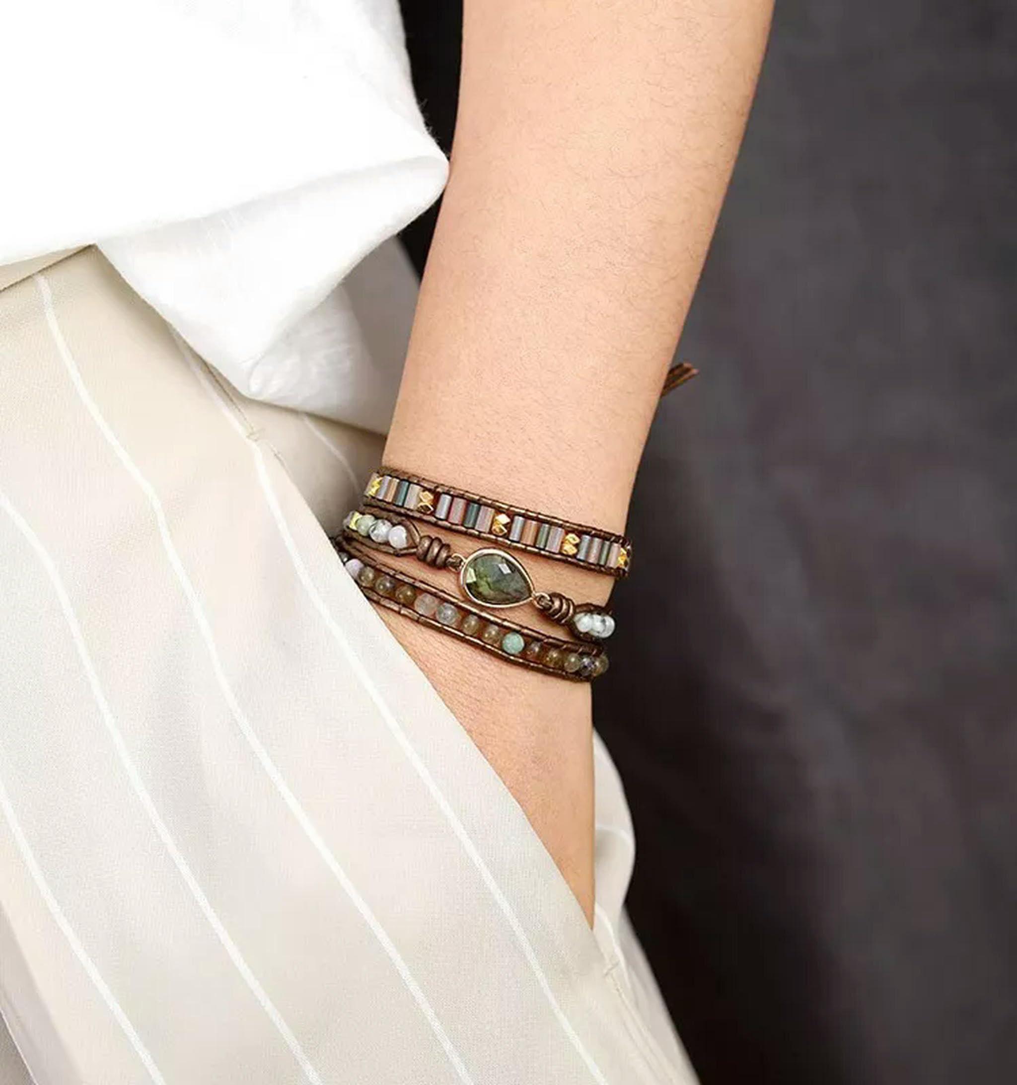 Bracelet de Yoga Ethnique en Cuir Fait Main à 3 brins avec Labradorite