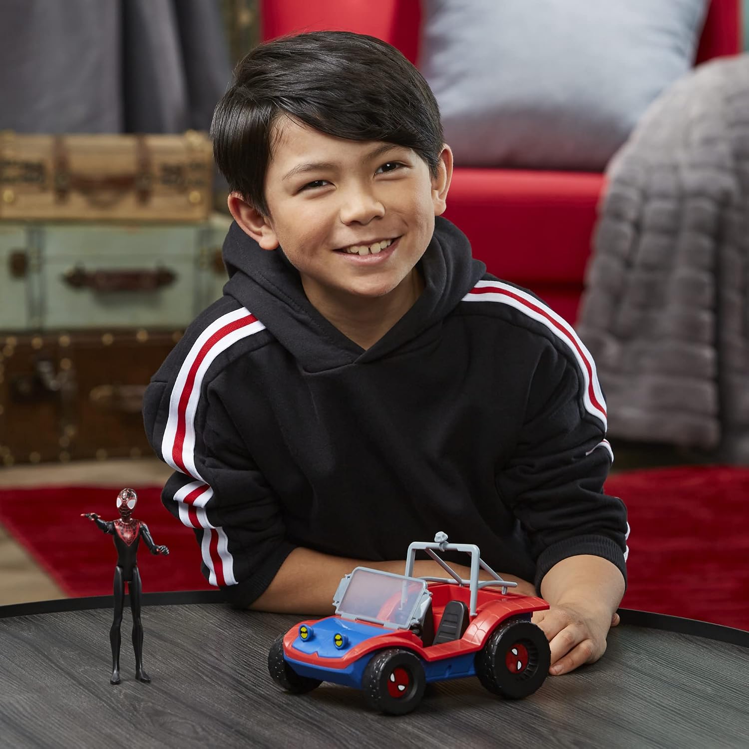Spider-Man Hasbro Marvel Spider-Mobile 15-cm-scale Vehicle and Miles Morales Action Figure, Marvel Toys for Children Aged 4 and Up - Image 5
