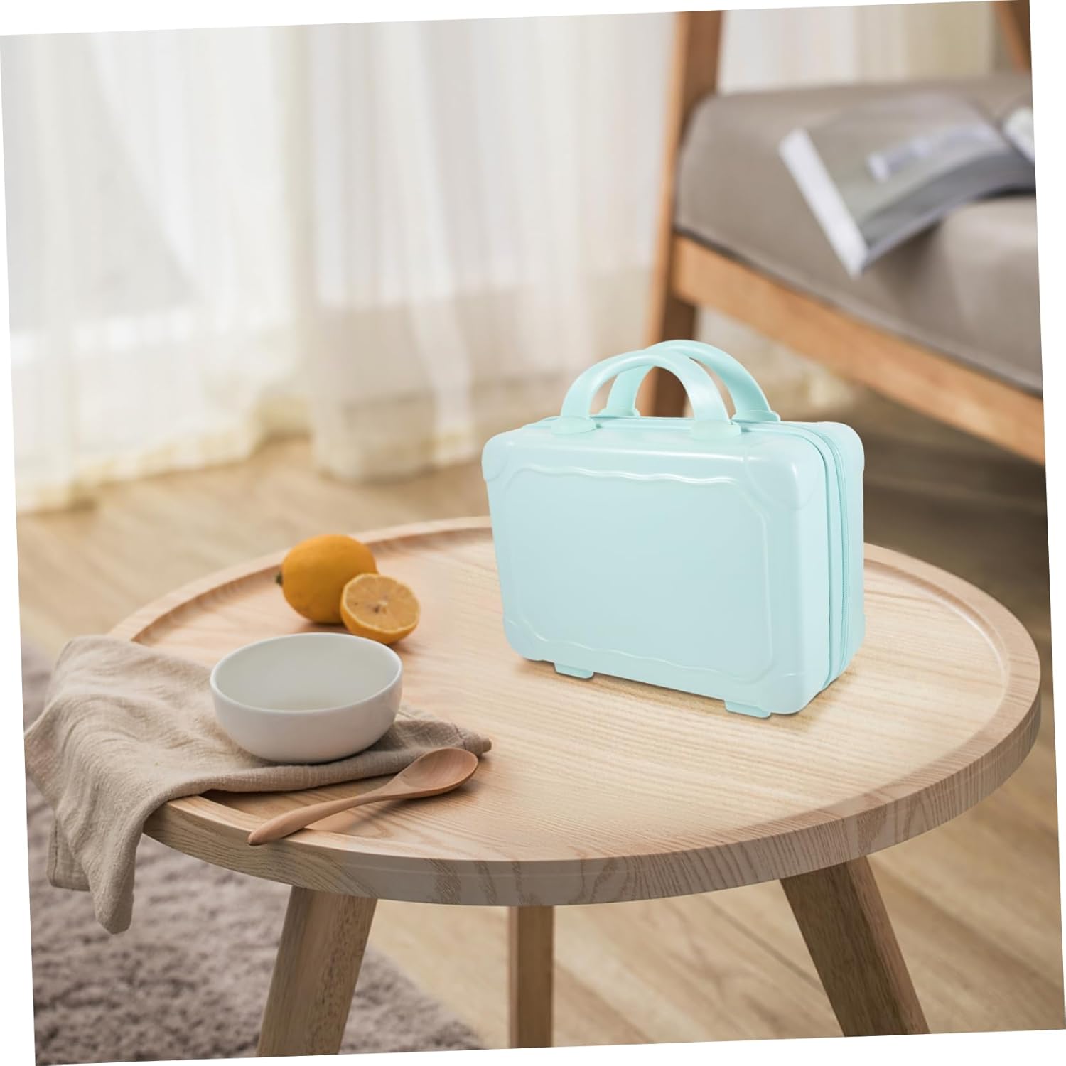 Portable Makeup Carrying Suitcase Stylish Travel Cosmetic Case for Women Lightweight and Durable with Capacity Design for Organizing Toiletries and Small Items