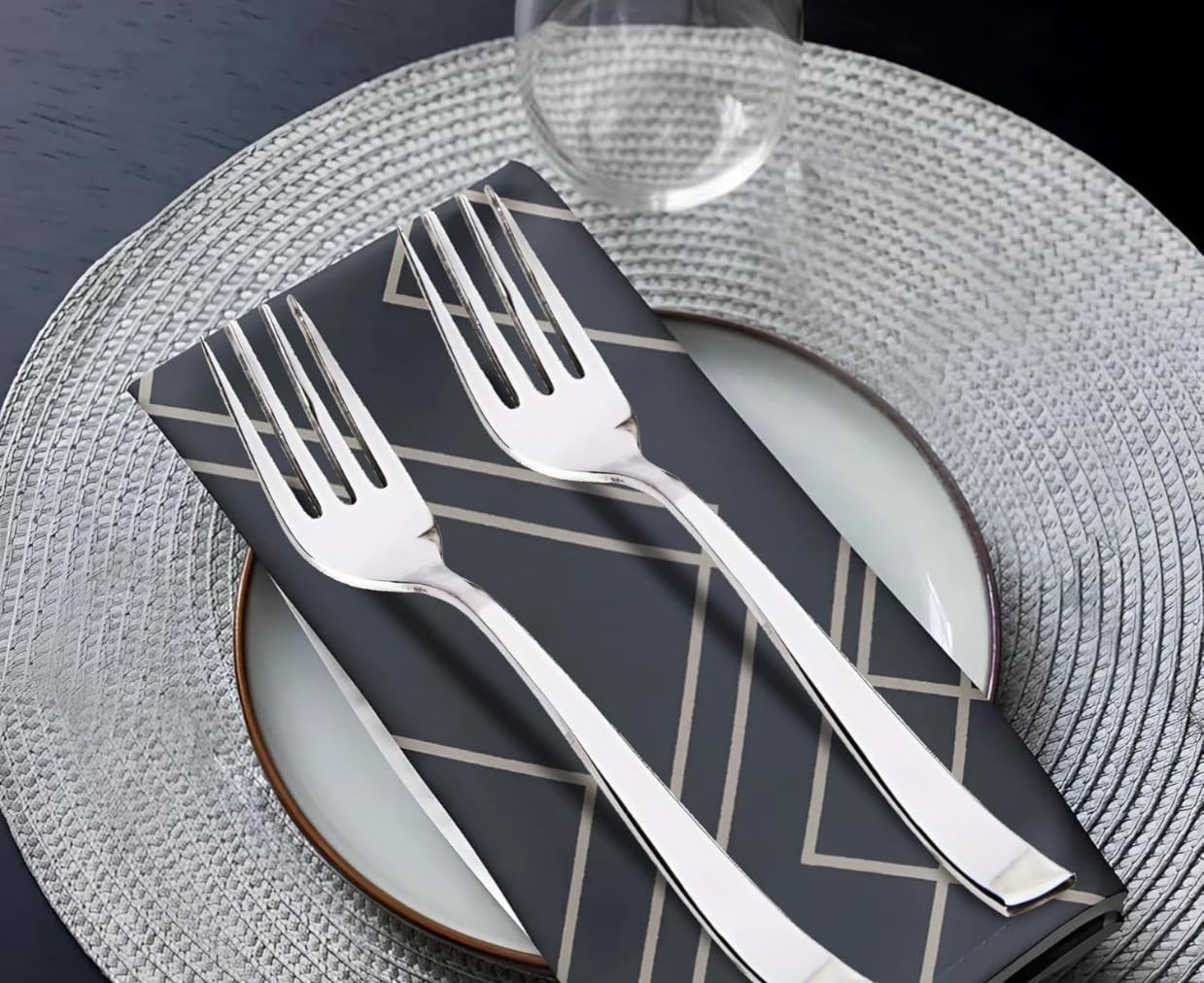 12 Pieces Stainless Steel Dinner Forks Set for Home & Kitchen, 15.5 cm Long, Fruit Fork for Dining Table, Dining Tableware Cutlery Set, Silver 3