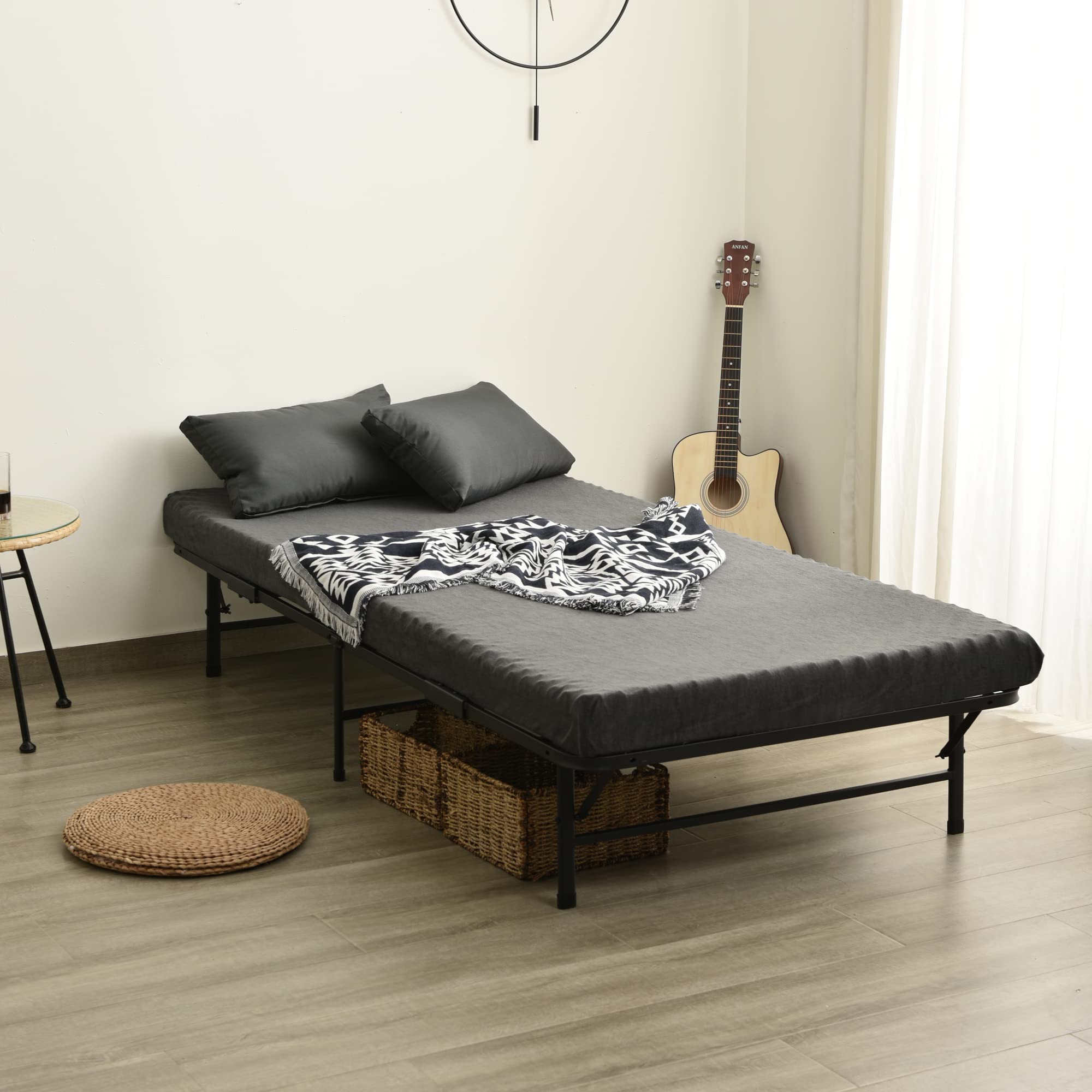 Amazon｜パイプベッド 折りたたみ ベッドフレーム シングル 大人用