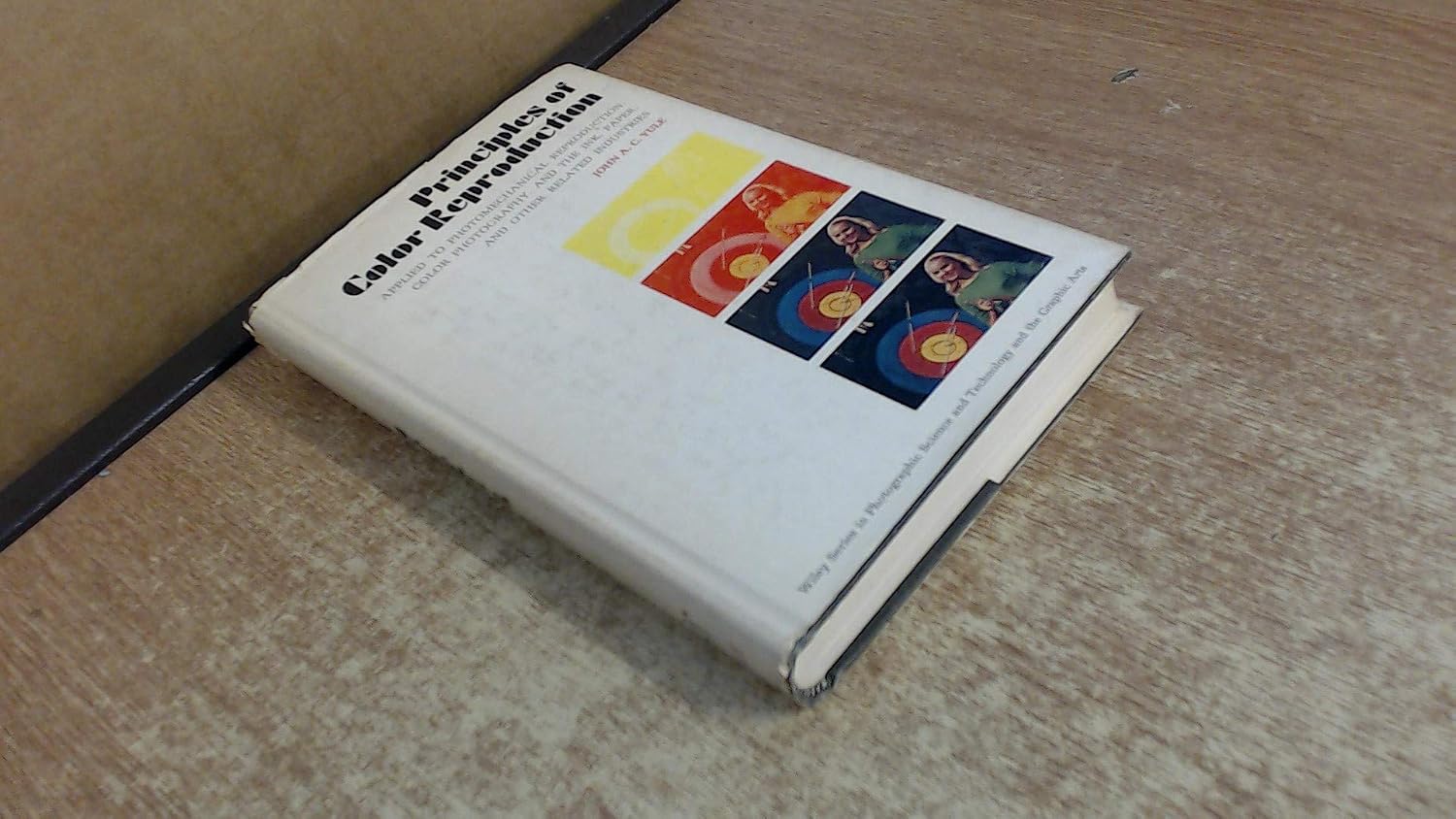 Principles of Colour Reproduction: Applied to Photomechanical ...