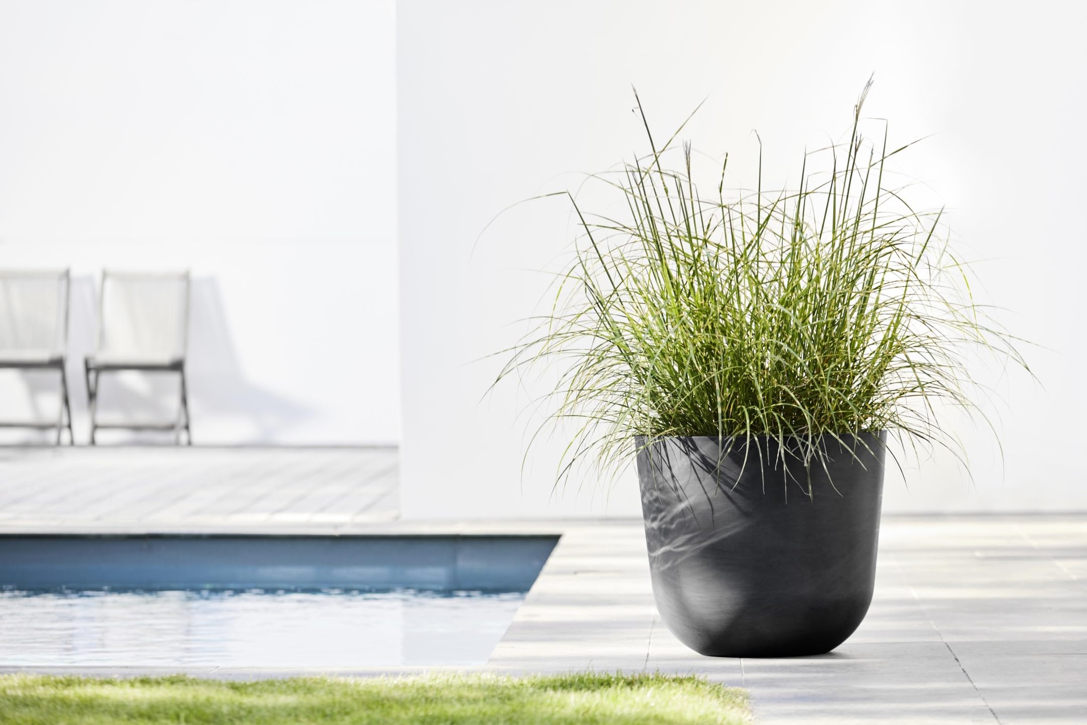 Ecopots Oslo 45 Blumentopf - L 45 cm x H 39,4 cm - Innen- und Außenbereich Dunkelgrau
