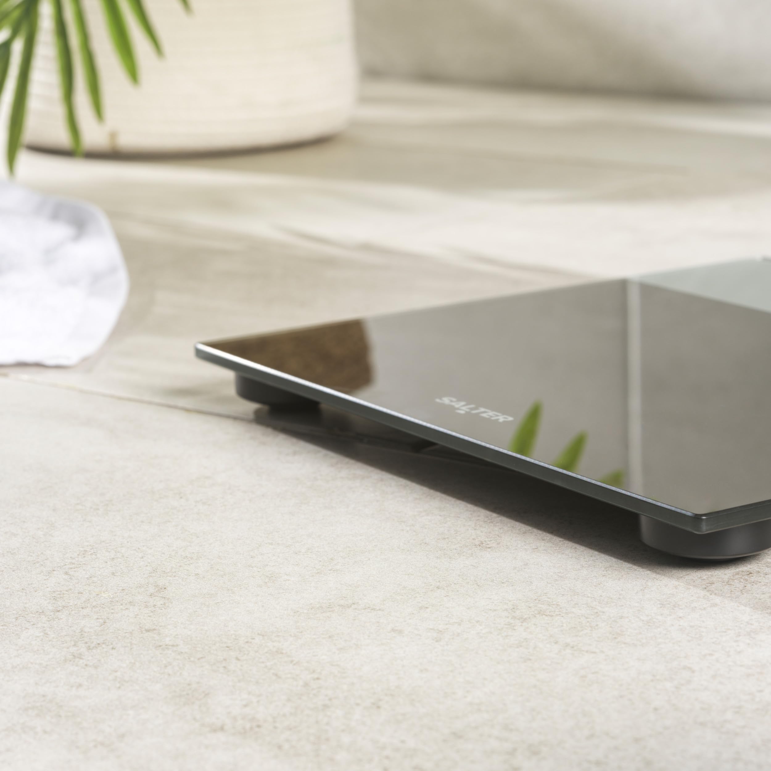 Salter 9206 SVSV3R Pèse Personne Numérique, Plateau en Verre Renforcé, Balance Personnelle Électronique, Écran Facile à Lire, Capacité Max 180KG, Garantie de 15 Ans, Argent/Gris