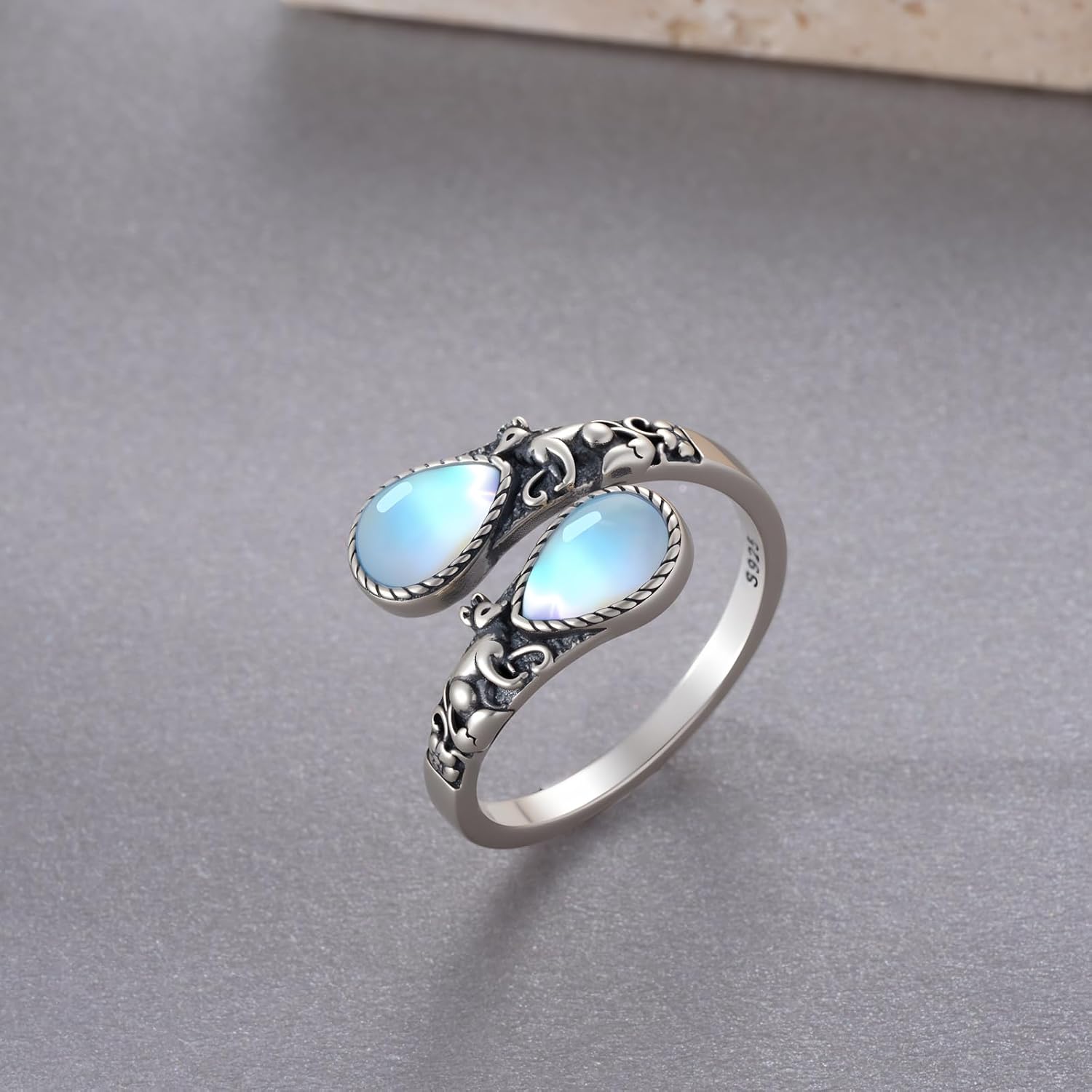 Moonstone Fox Spoon Ring 925 Sterling Silver Adjustable Thumb Animal Rings Vintage Animal Fox Jewelry Gifts for Women