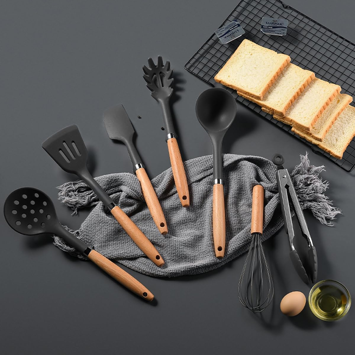 12-piece Silicone Kitchen Utensils Sturdy Thickened Wooden Handle Cooking Utensils Kitchen Gadgets Spatulas Set for Nonstick Cookware