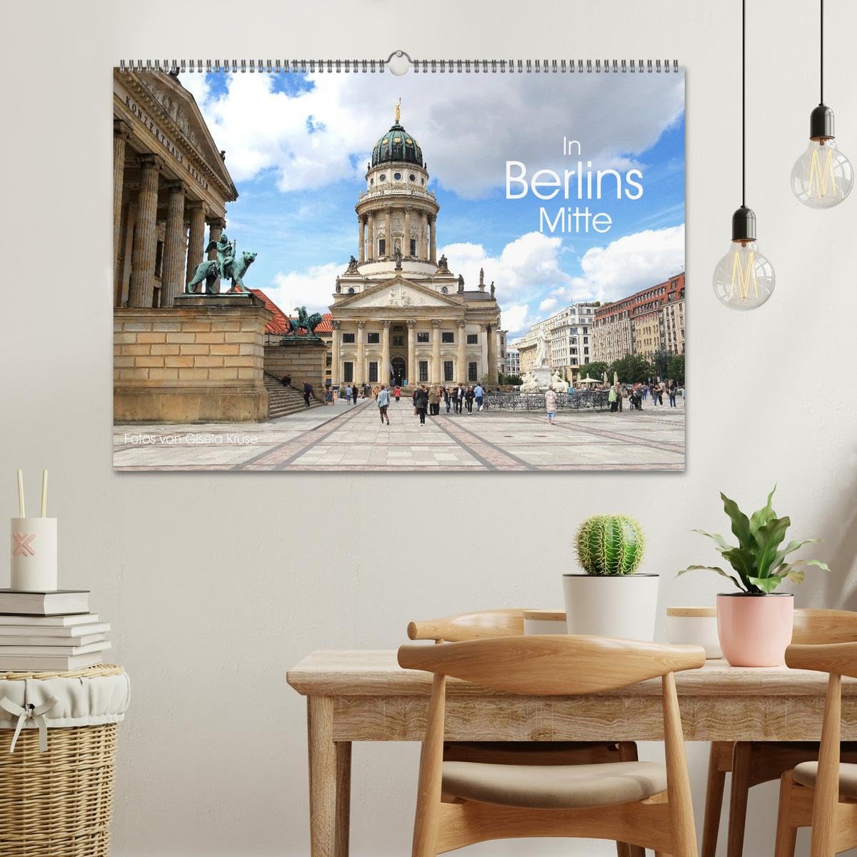 In Berlins Mitte (Wandkalender 2026 DIN A2 quer), CALVENDO Monatskalender: Die deutsche Hauptstadt rund um das Nikolaiviertel (CALVENDO Orte)