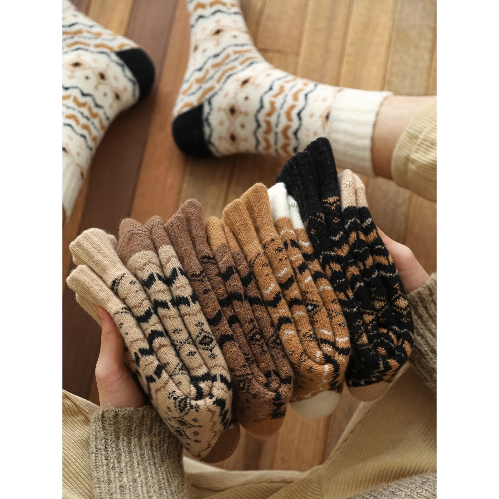 svlftecon Unisex Wool Winter Thermal Socks Cozy Warm Hiking Crew Boot Socks Wool for Winter Crew Series 23