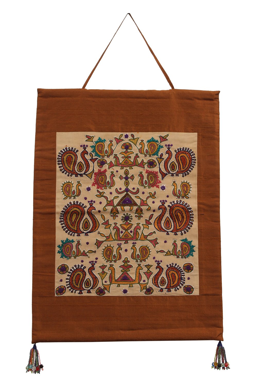 SHRUJAN Raw Silk Wall Hanging 【公式通販】