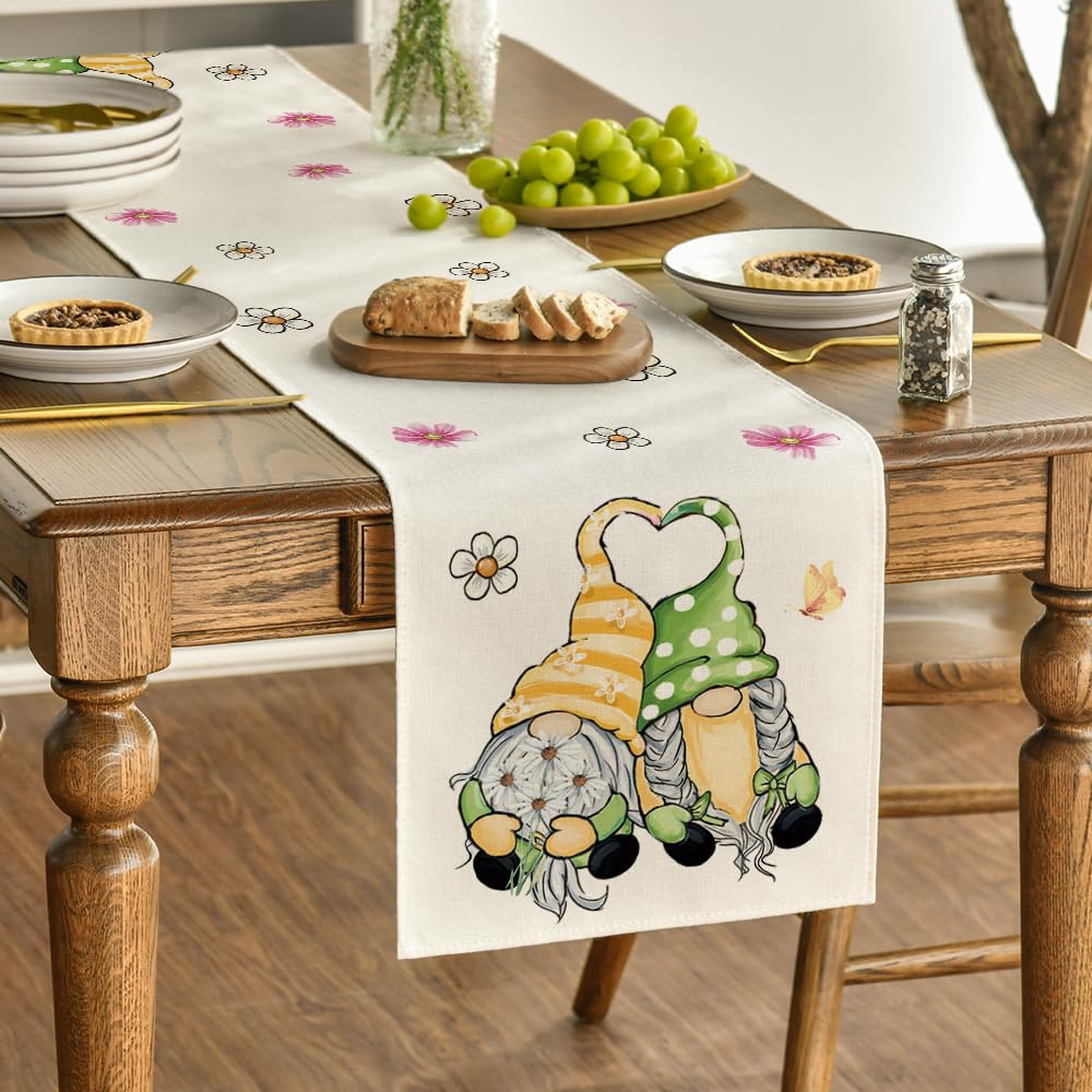 Runner Da Tavolo Artoid Mode 40x140 Cm | Fantasia Gnomi E Cuore Per San Valentino | Poliestere Resistente E Lavabile | Decorazione Invernale