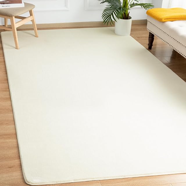Andecor Shag Area Rug Fluffy Carpets, 5x7 Cream White Washable Living Room Bedroom Rugs, Soft Fuzzy Indoor Rugs for Dorm Boys Girls Kids Room Nursery Home Christmas Decorations