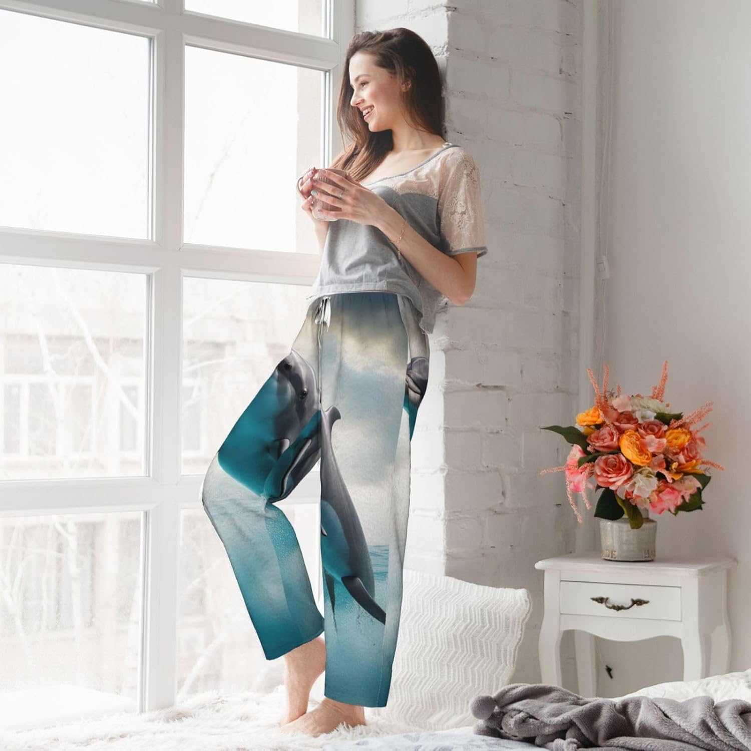 Funny Dolphin Looking At You Print Women'S Flannel Pajama Pants,Soft Warm Pajama Bottoms,Perfect For Holiday Lounging