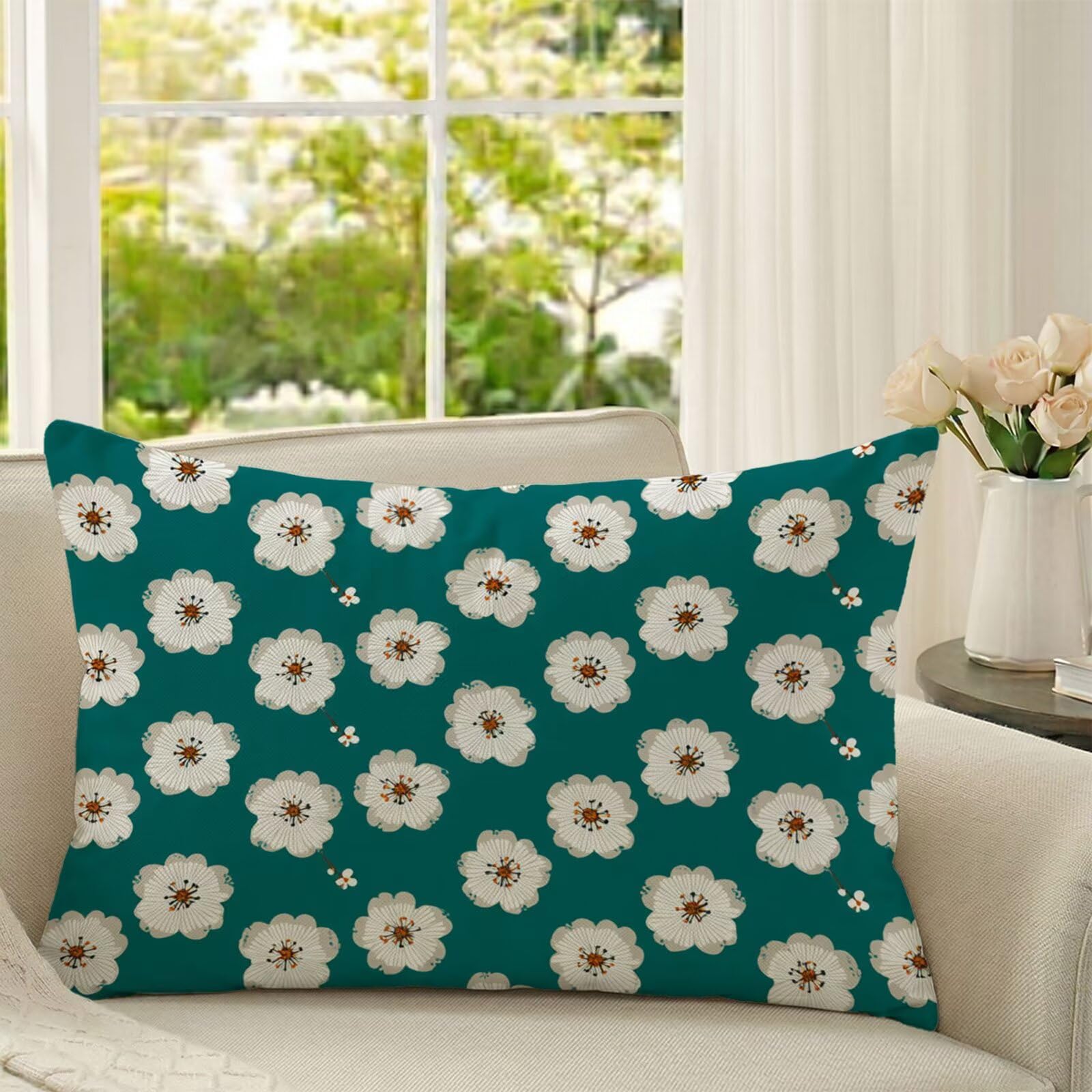 Coussin extérieur 60x80 cm fleuri pour sublimer votre balcon et salon de jardin