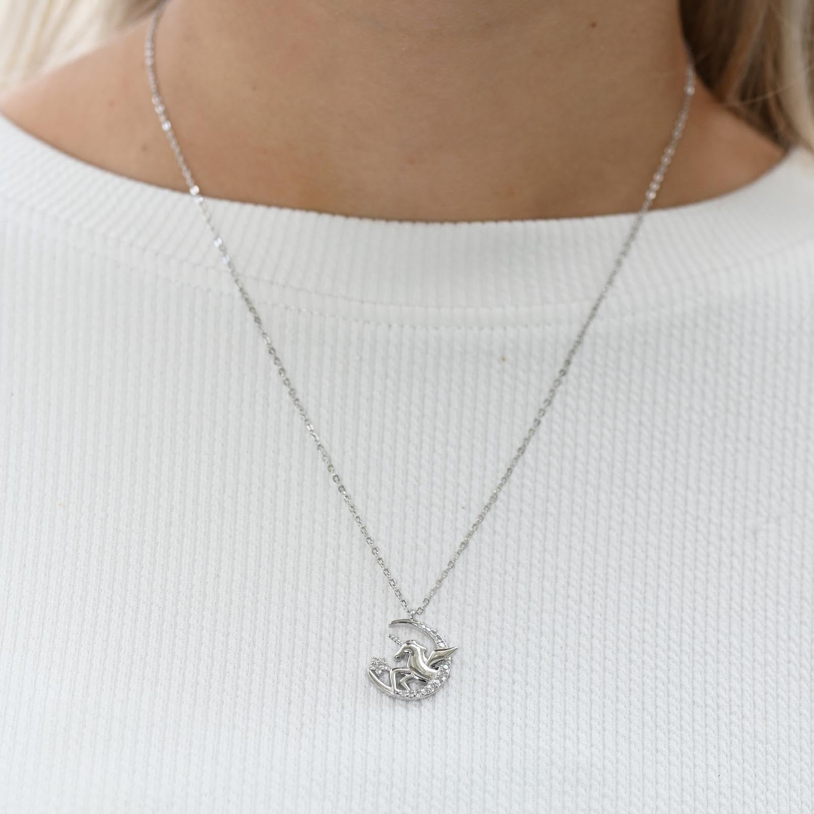 Einhorn Kette Mädchen Silber 925 / Gold vergoldet - Kinder Schmuck Geschenk zum Geburtstag Einschulung Weihnachten - Geschenke für Tochter Enkelin Nichte 4 5 6 7 8 9 Jahre - Halskette Einhorn-Anhänger