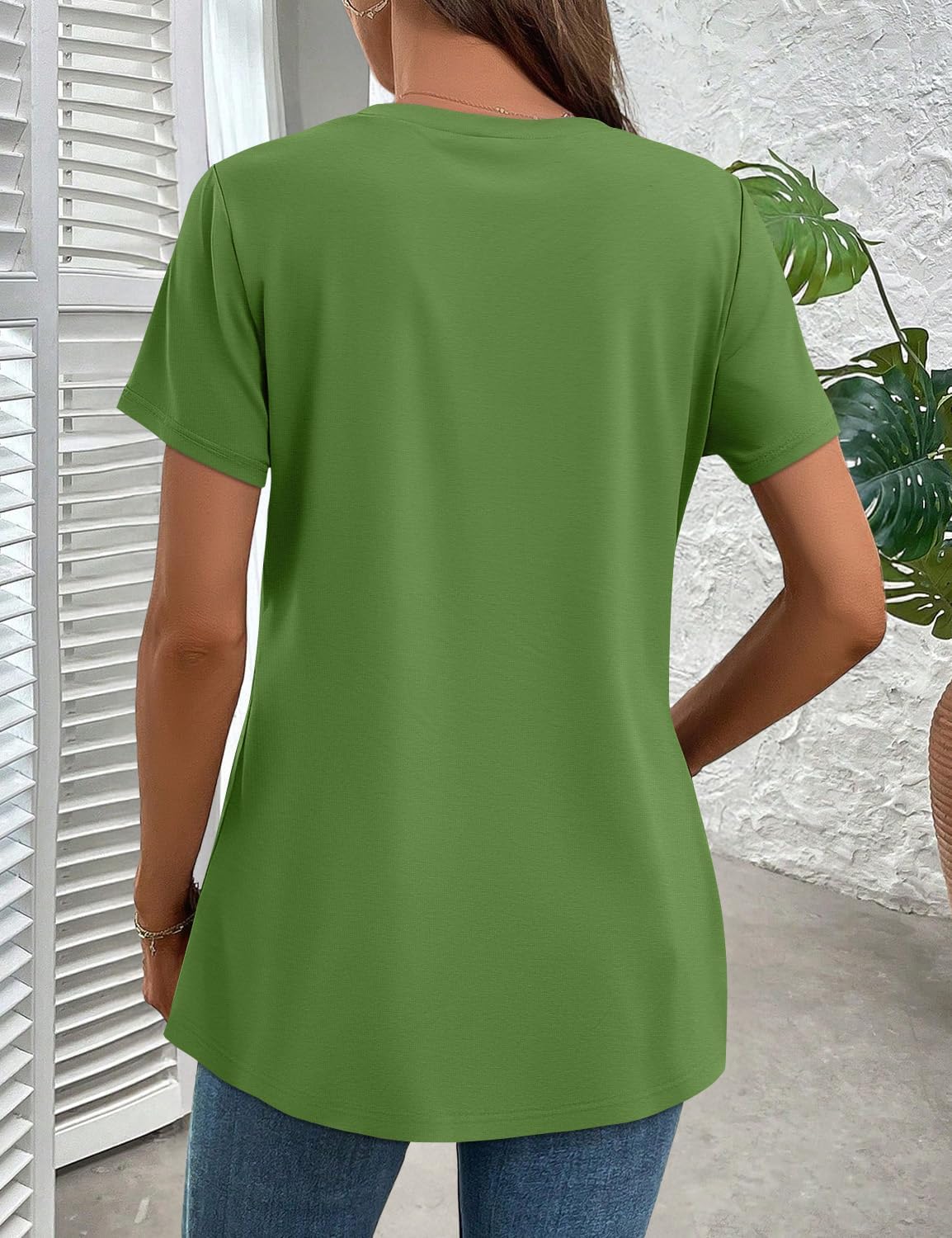 JUSTFASHIONNOW Women's Short Sleeve Flowy V Neck Tunic Tops for Leggings Loose Fit Dressy Casual Summer Beach Basic T Shirts - Image 7