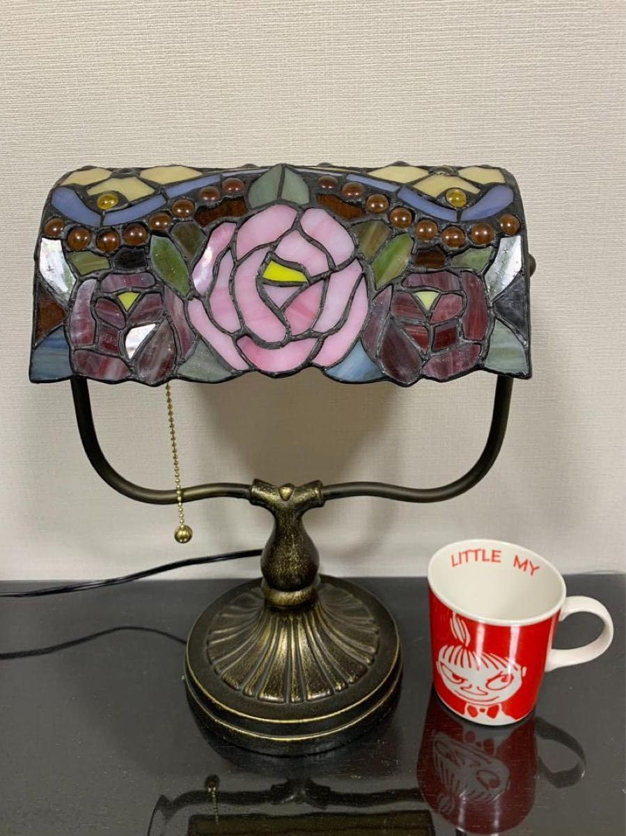 ステンドグラスランプ　赤色とピンク色の薔薇 Amazon.co.jp: ステンドグラスランプ 赤色とピンク色の薔薇