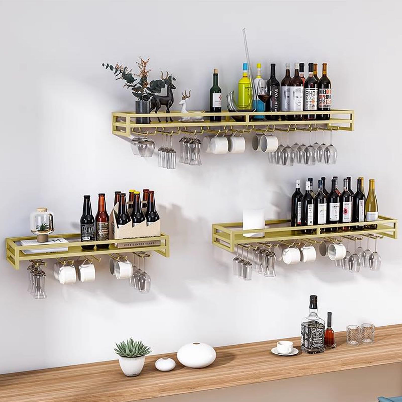 Casier à vin flottant mural en métal pour aménager un bar chic à la maison