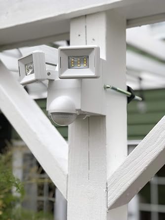 Motion Security Flood Light, Battery Operated Adjustable Motion Sensor, 700 Lumen LED, Indoor Outdoor Universal Eave Soffit/Wall Mount Closet Shed Attic Workshop Safe Grill WH