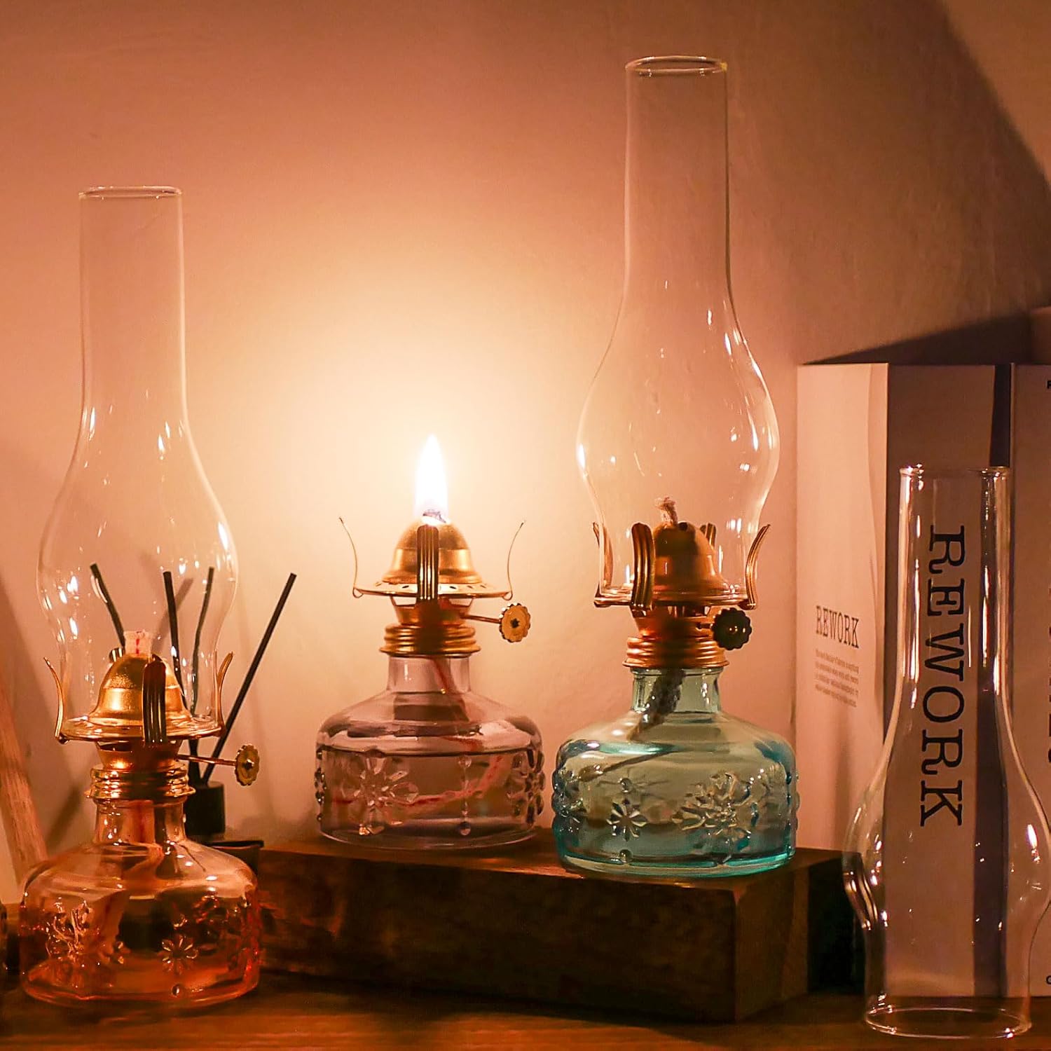 2 Pcs Chamber Oil Lamp Blue Vintage Glass Clear Kerosene Lamp Indoor Decorative Hurricane Lamp Oil Lamps for Indoor Use or Tabletop Decor and Emergency Lighting