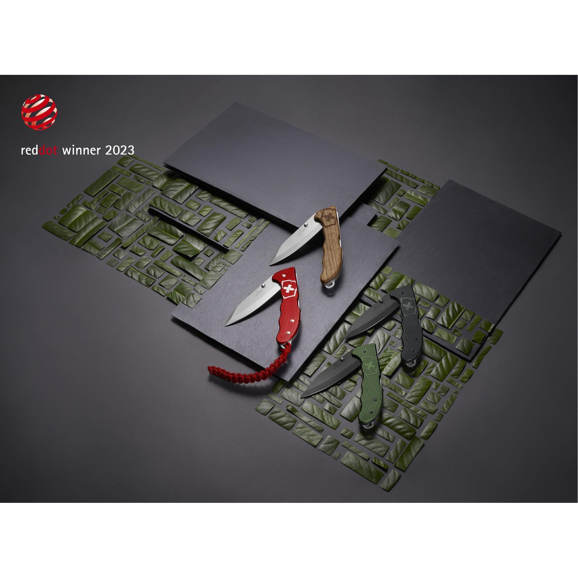 Victorinox Szwajcarski scyzoryk Hunter Evoke BS Alox, składany nóż outdoorowy, 4 funkcje w zestawie ostrze 10 cm i trzpień na kciuk, czarny