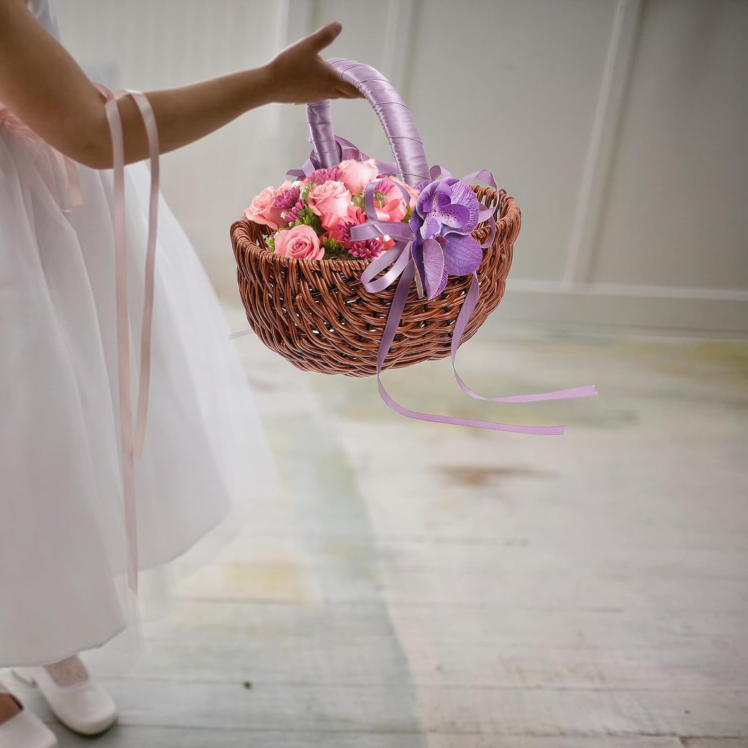 DECHOUS Wedding Handheld Flower Basket with Purple Handle, Handmade Woven Wood and Plastic Bridal Basket for Flower Girl, Romantic Wedding Ceremony Supplies