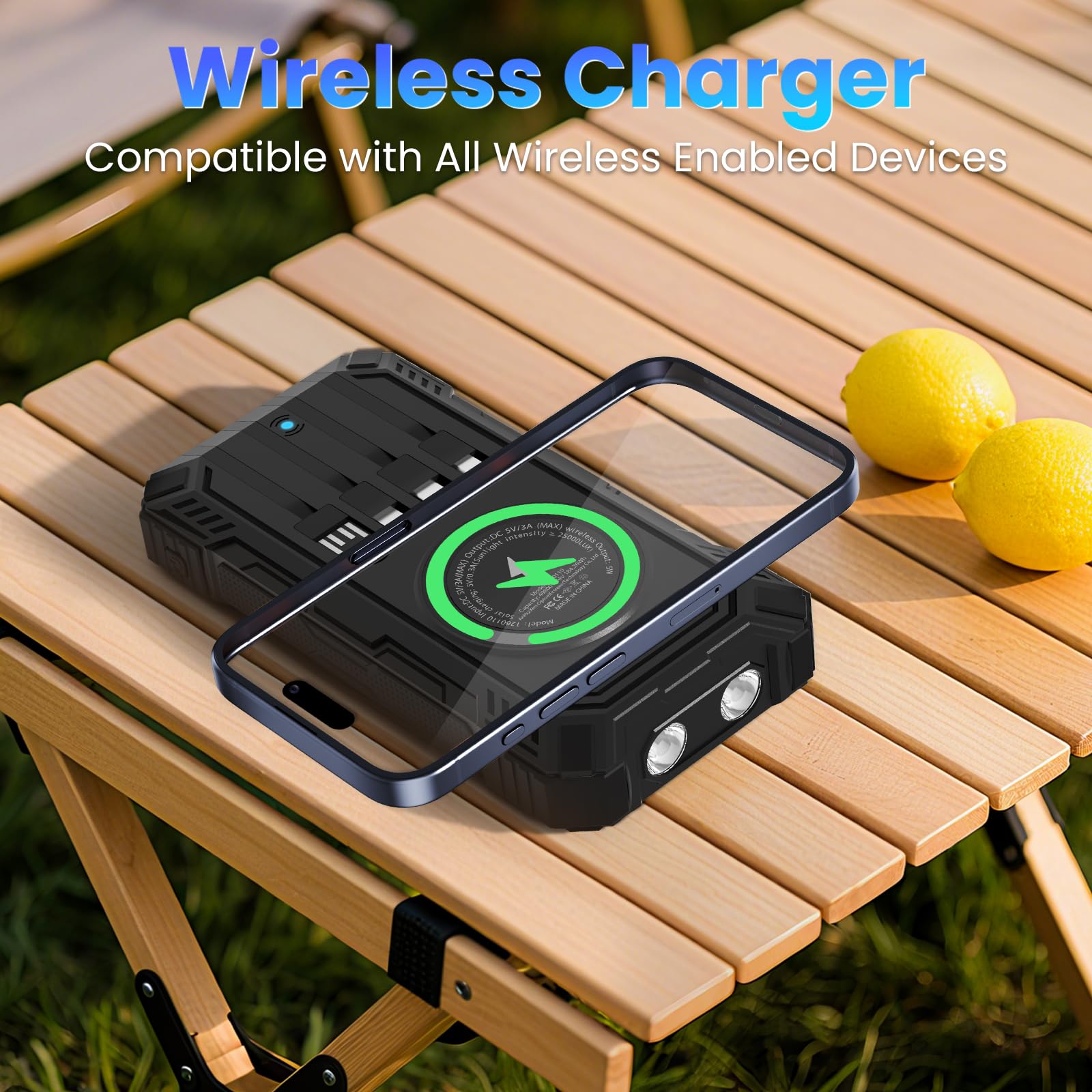 Solar Power Bank 49800 mAh - Caricabatterie portatile wireless 15 W Ricarica rapida con 4 cavi integrati. Dotato di una potente torcia, IP65 Outdoor impermeabile Power Bank perfetto per il campeggio