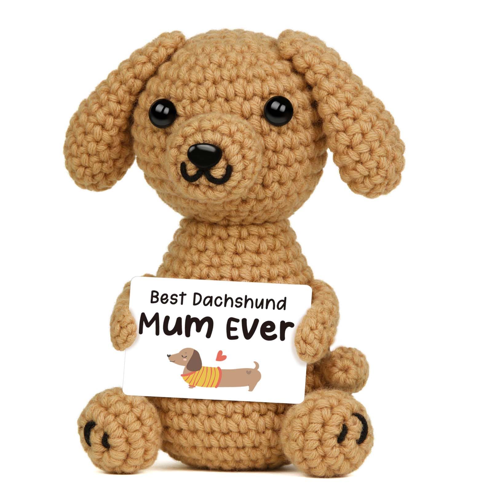 Giftasy Dachshund Mum Gifts - Creative Handmade Crochet Dachshund - Sausage Dog Gifts for Friend Sister Girlfriend Daughter Mum Auntie Colleague, Cute Desk Ornament — image 1